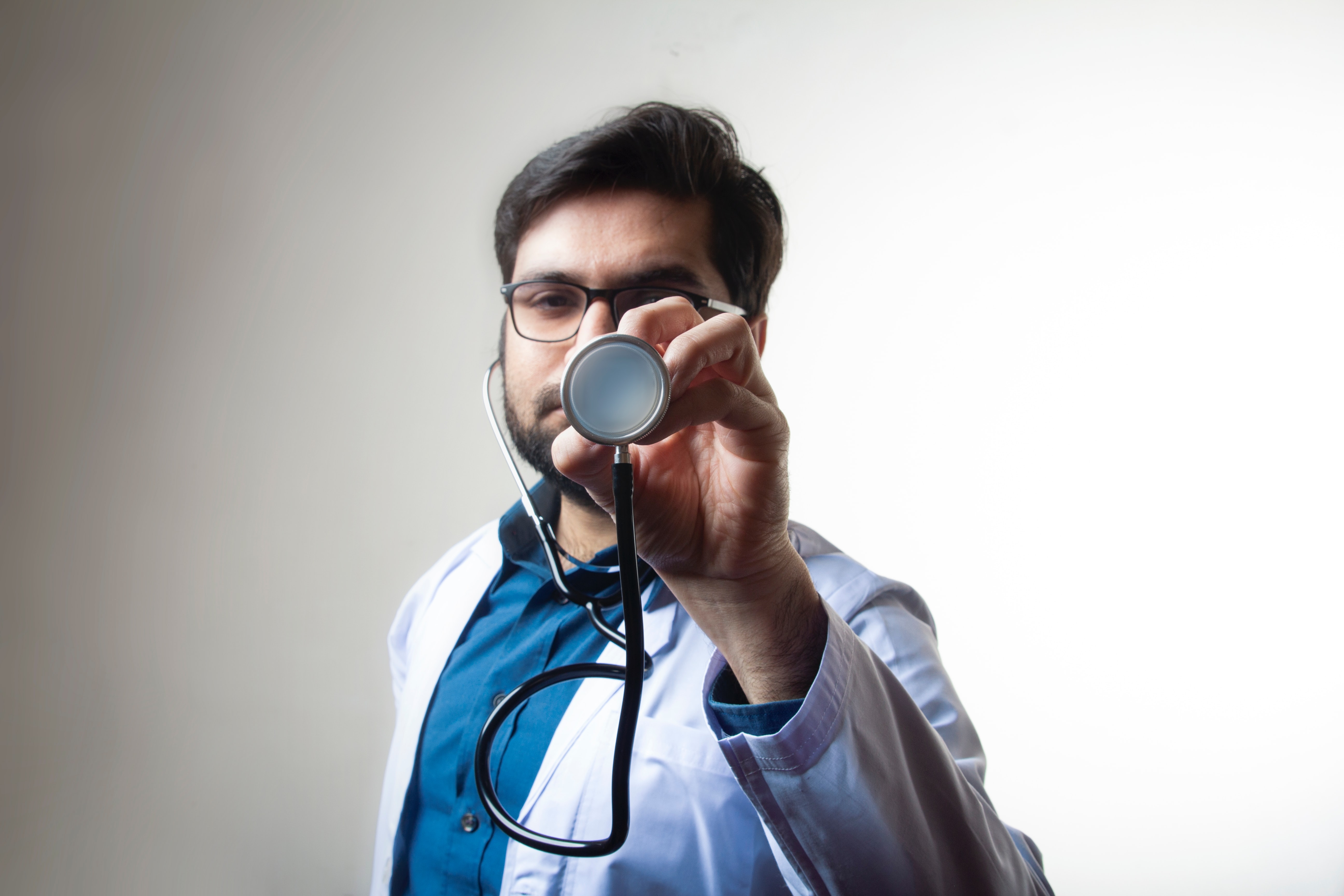 medico con steto.jpg
